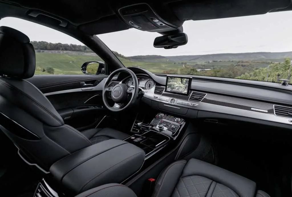 Illustration zum Beitrag „Audi S8 Plus im Überblick“