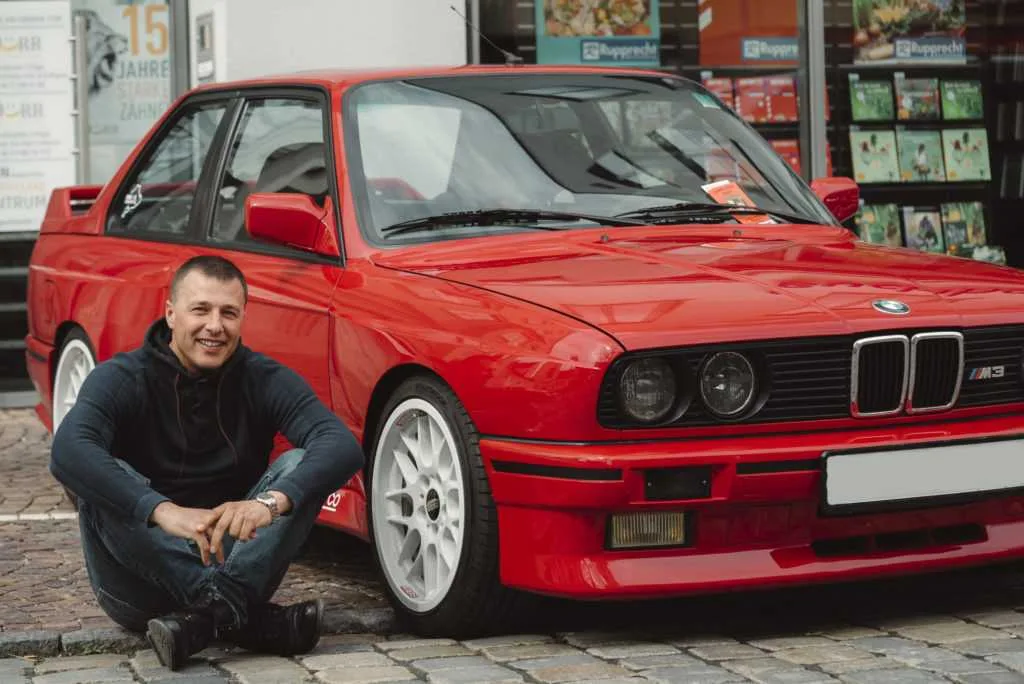 Illustration zum Beitrag „Auto aus Deutschland holen oder auf dem Markt in der Ukraine kaufen?“