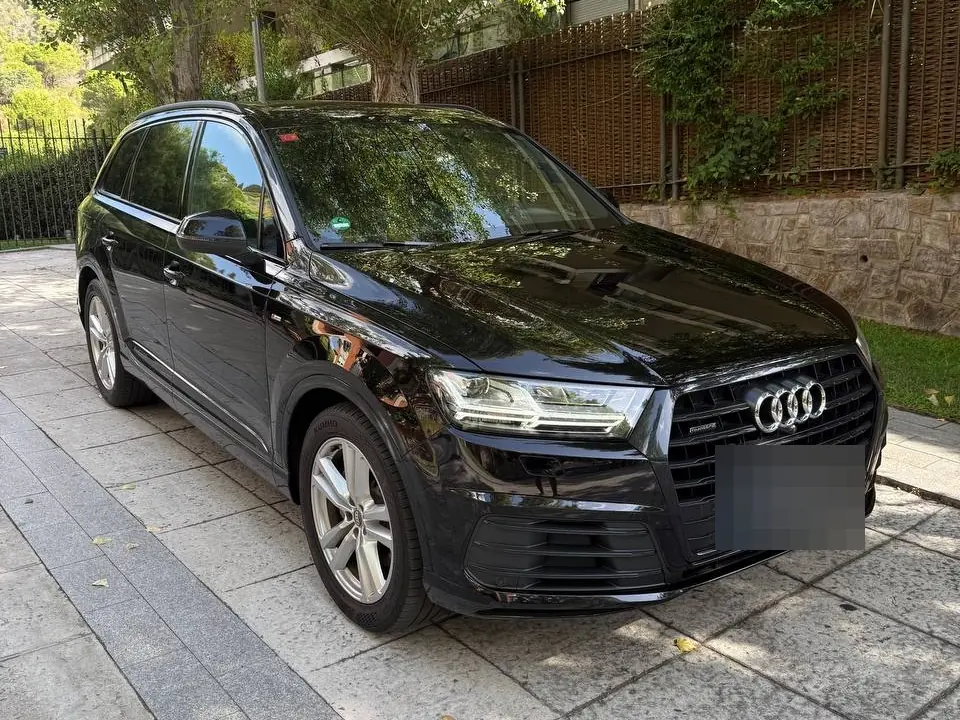 Audi Q7 3.0 TDI quattro S line · 7 Sitze · Luftfederung · Panorama · 360°-Kamera