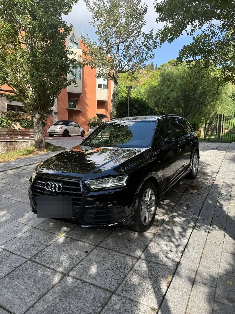 Audi Q7 3.0 TDI quattro S line · 7 Sitze · Luftfederung · Panorama · 360°-Kamera · 3