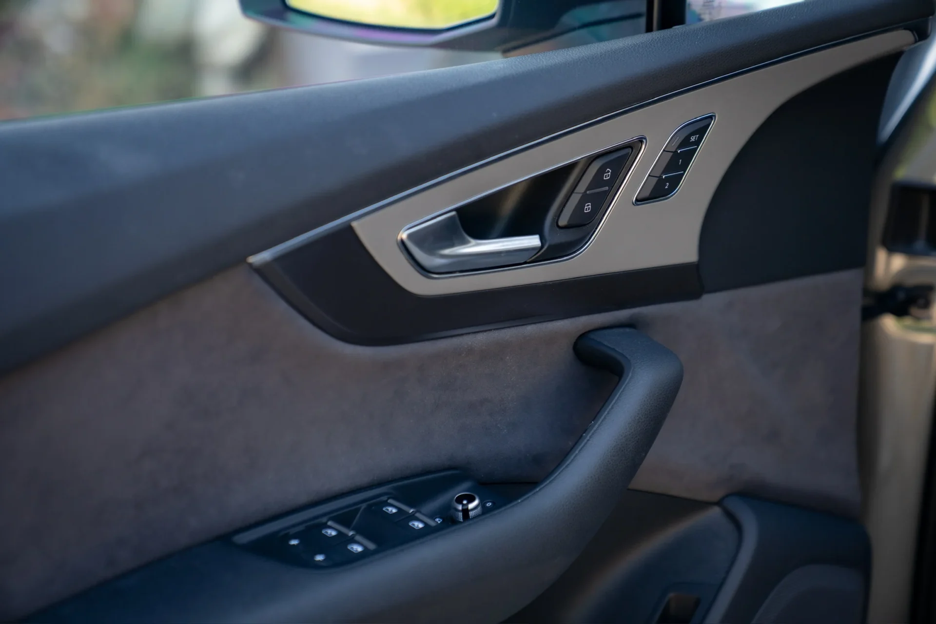 Audi Q7 3.0 TDI quattro · 7 Sitze · Matrix LED · 13