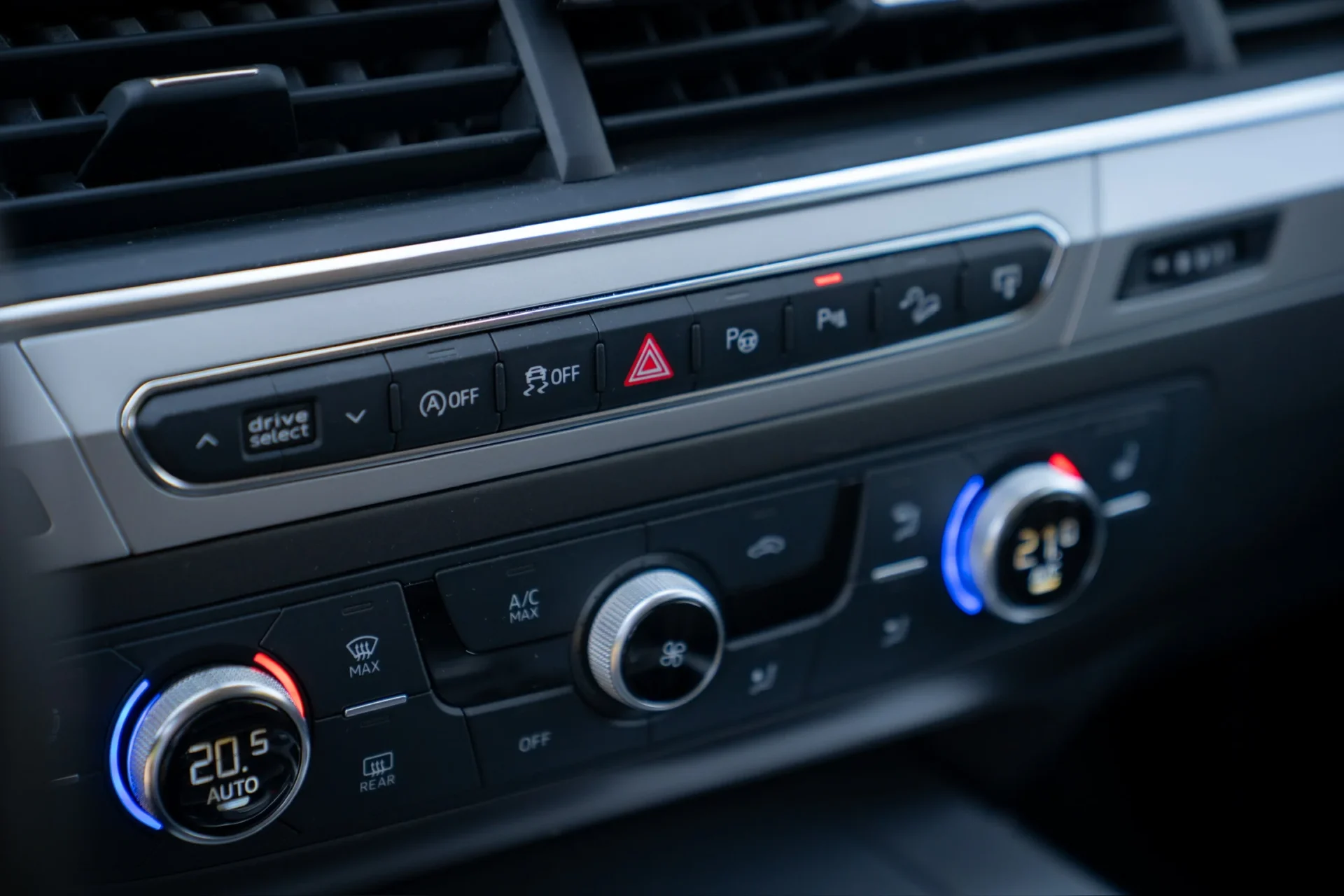 Audi Q7 3.0 TDI quattro · 7 Sitze · Matrix LED · 17
