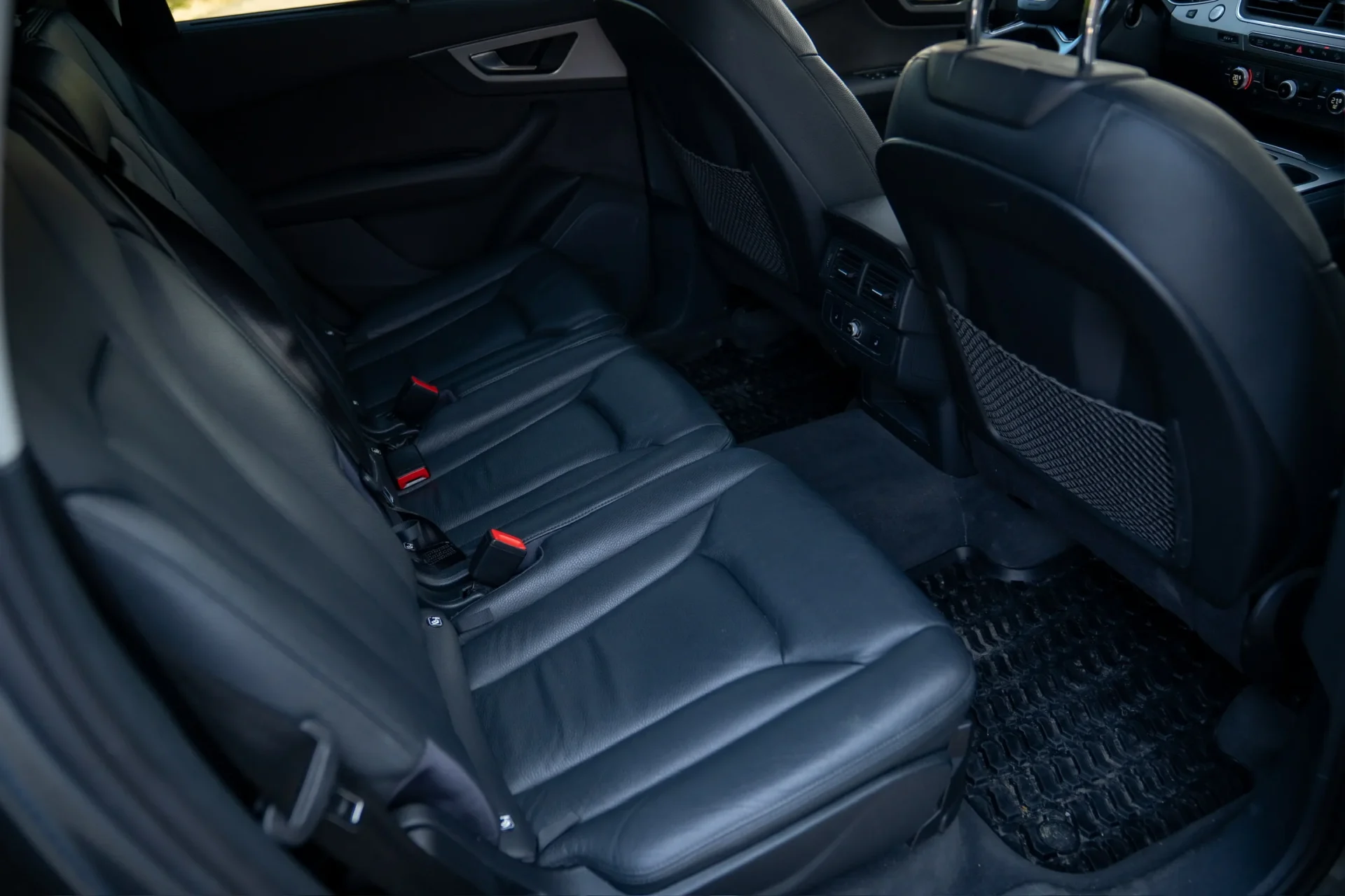 Audi Q7 3.0 TDI quattro · 7 Sitze · Matrix LED · 24