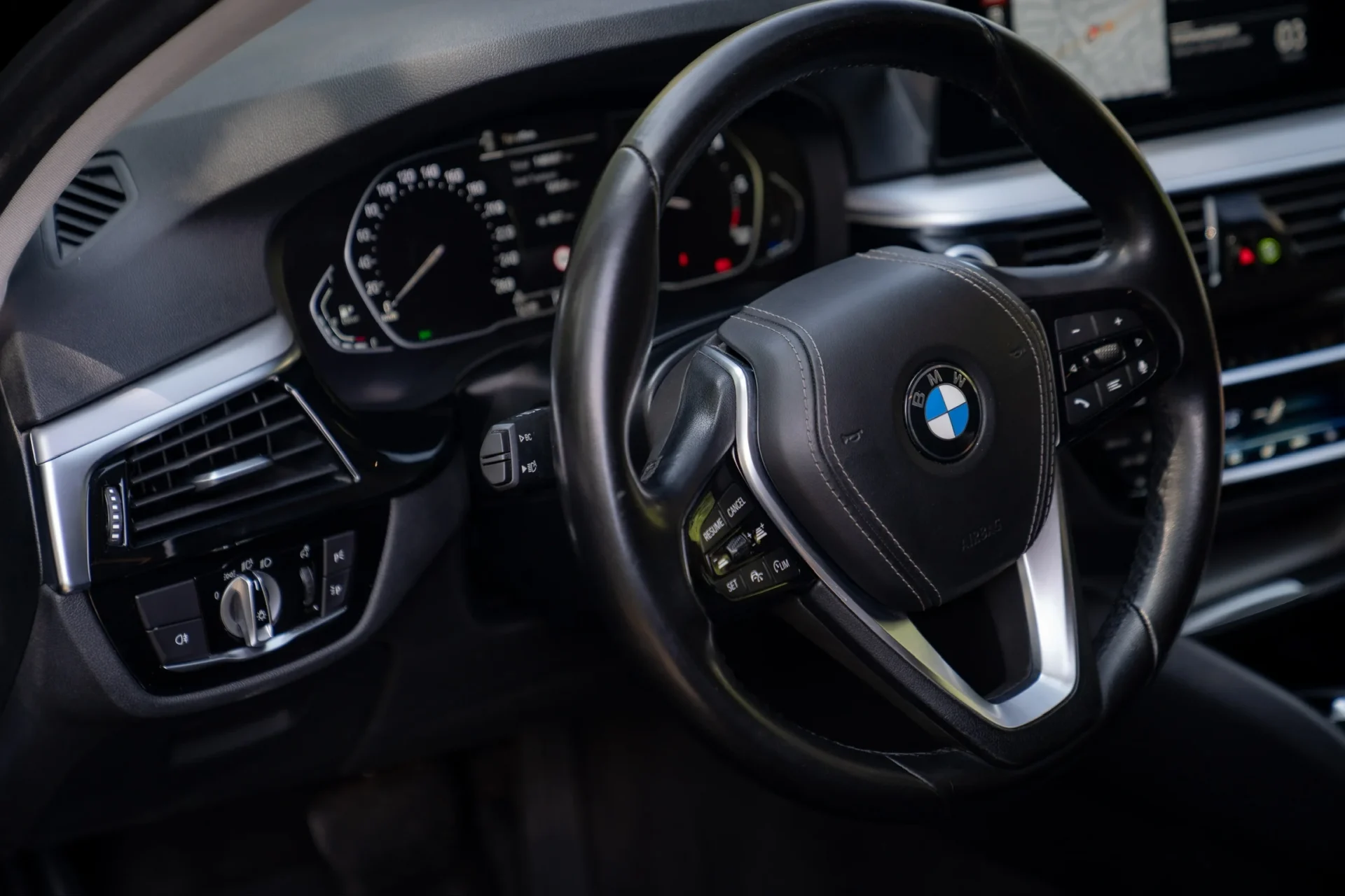 BMW 520d Touring Automatik · ACC · LED · Kamera · AHK · 22