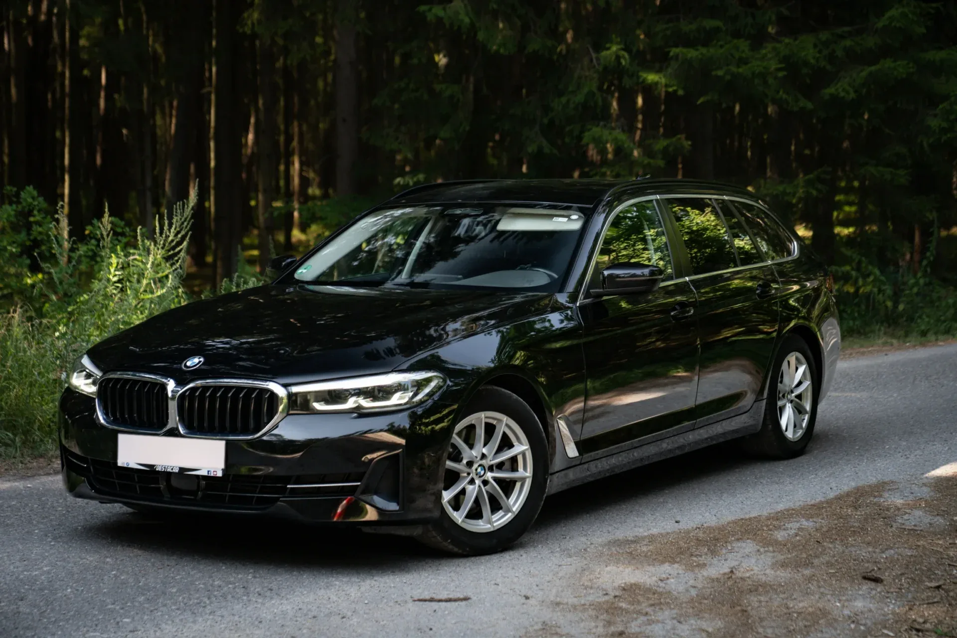 BMW 520d Touring Automatik · ACC · LED · Kamera · AHK · 9