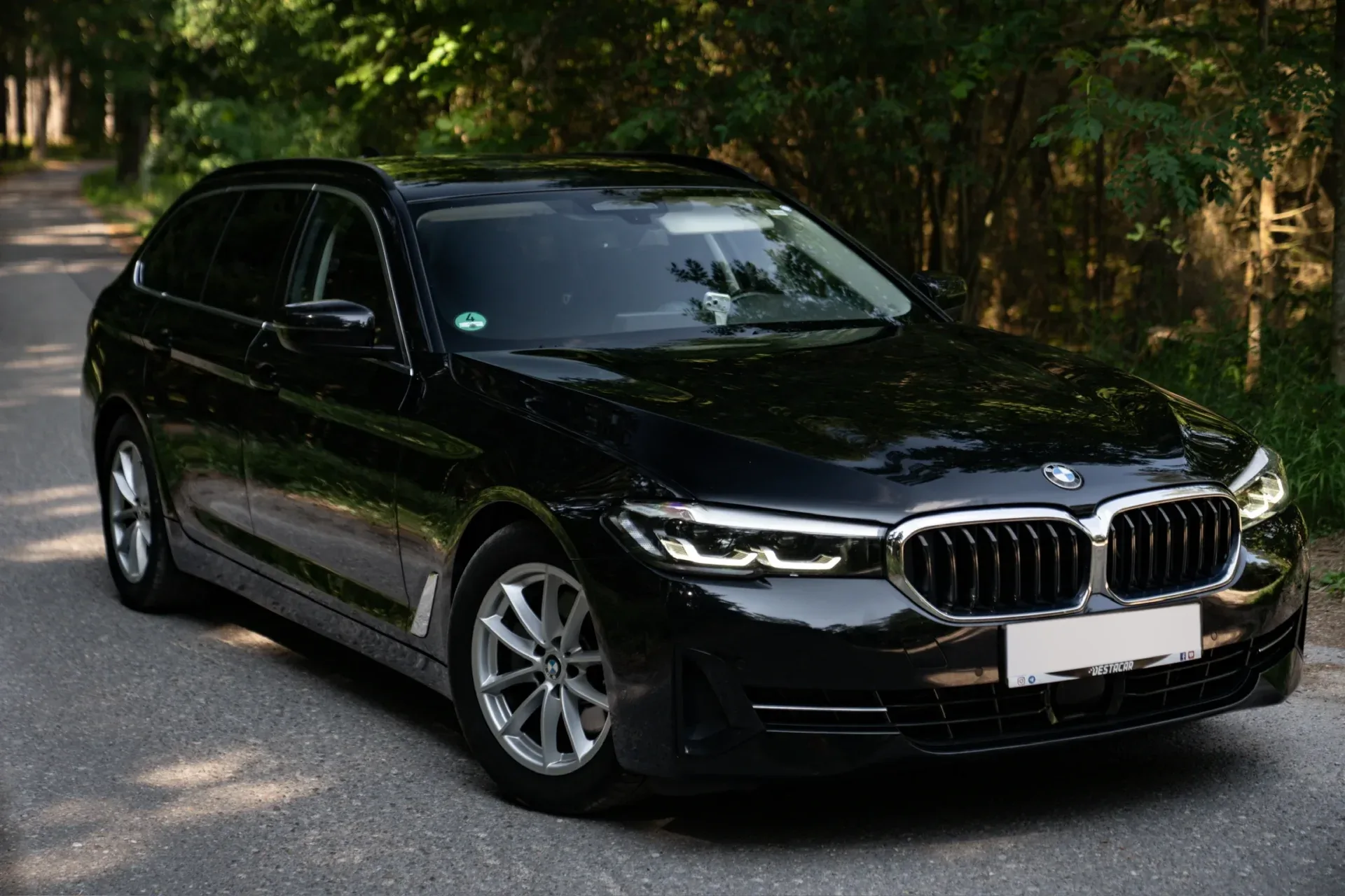 BMW 520d Touring Automatik · ACC · LED · Kamera · AHK · 11