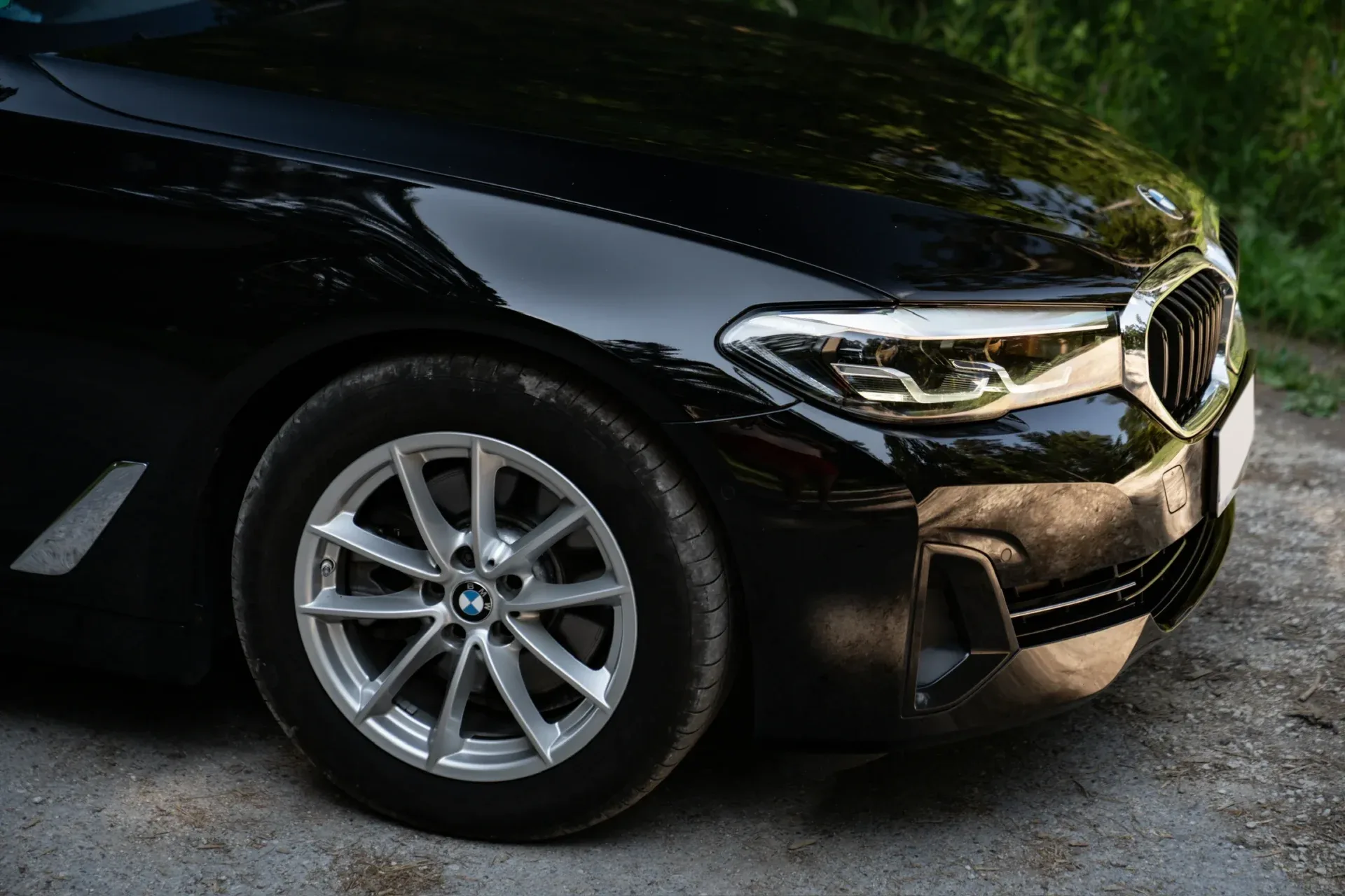 BMW 520d Touring Automatik · ACC · LED · Kamera · AHK · 16