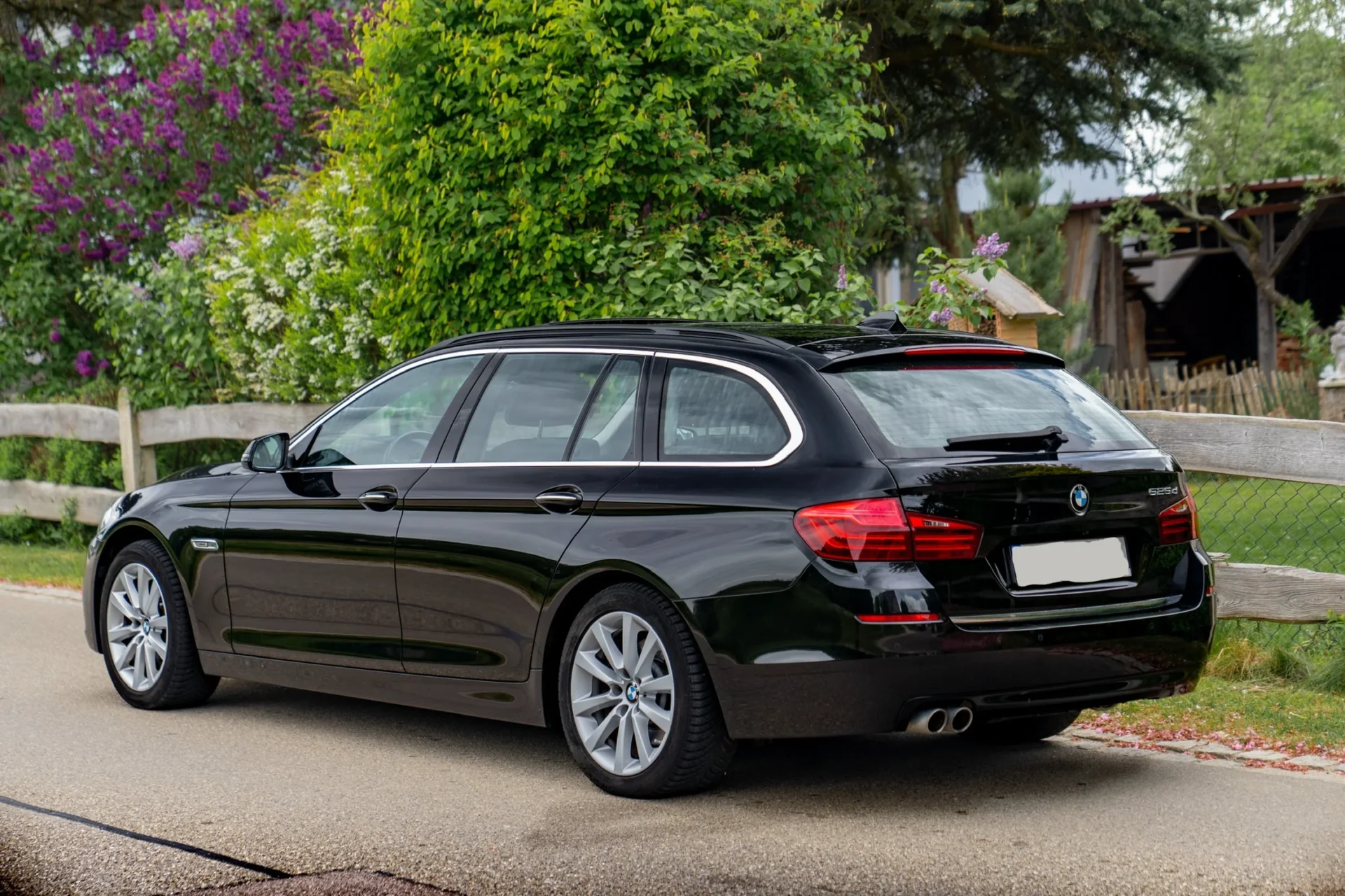 BMW 525d Touring · Panorama · Harman Kardon · AHK · 4