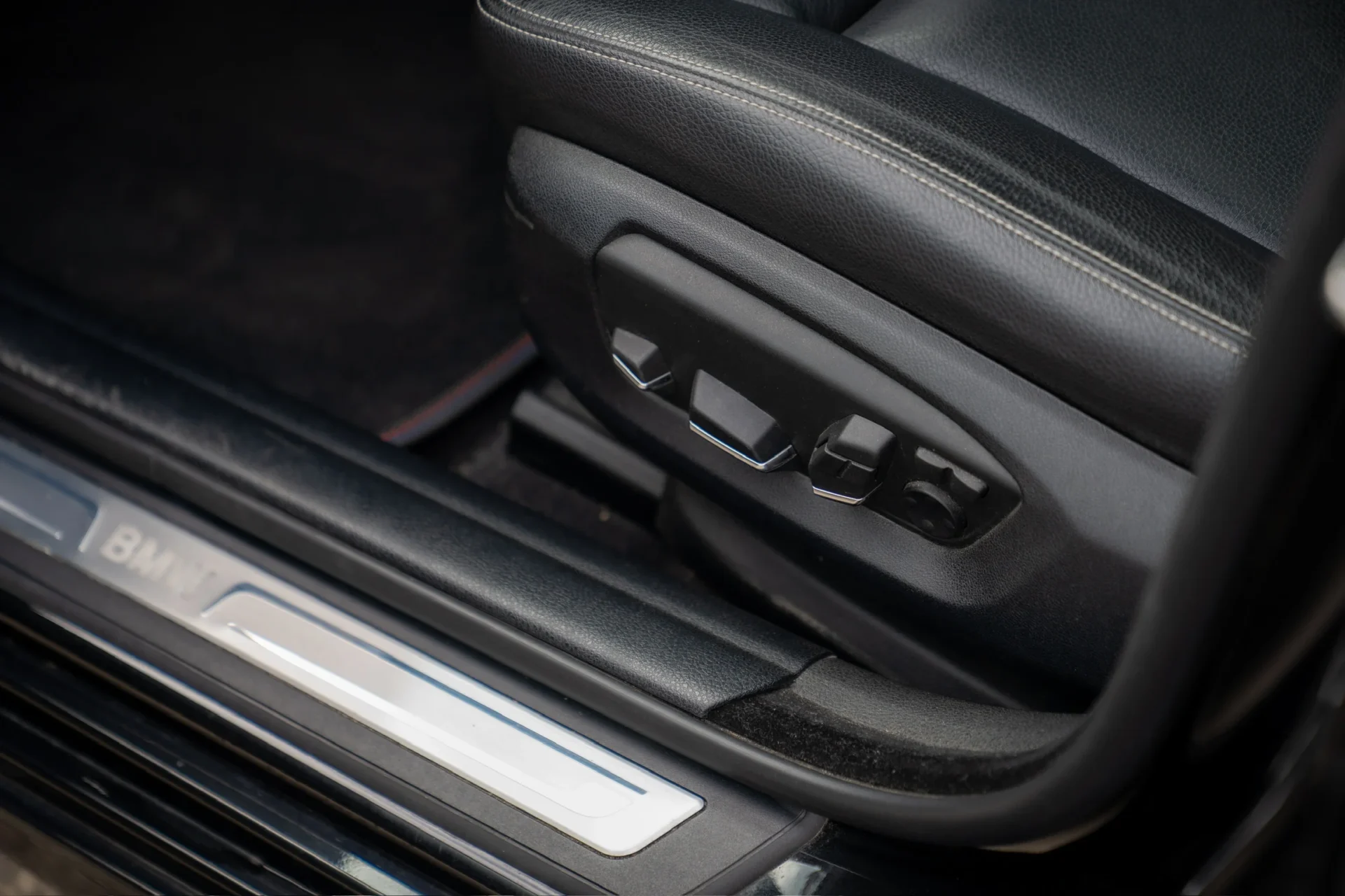 BMW 525d Touring · Panorama · Harman Kardon · AHK · 16