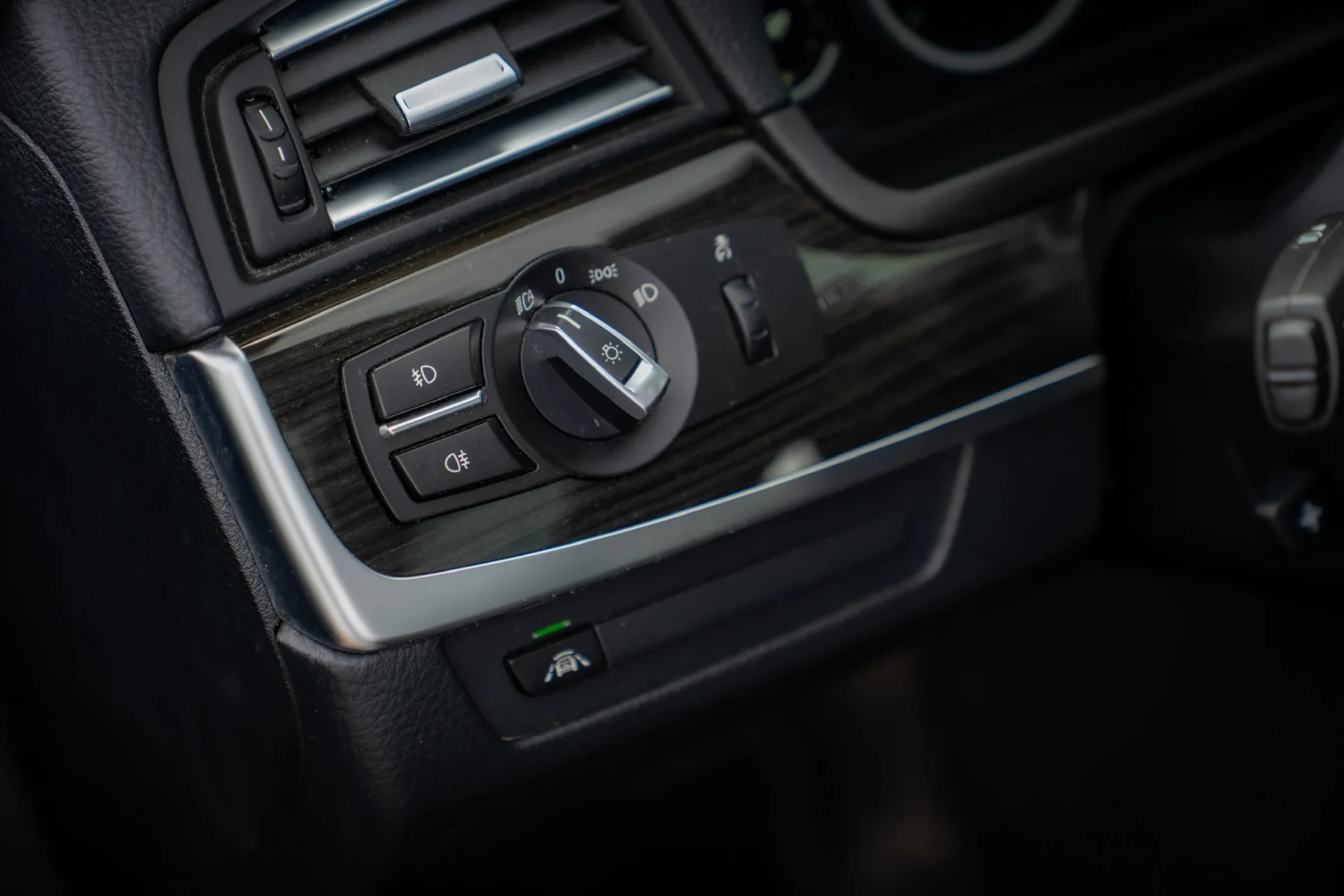 BMW 525d Touring · Panorama · Harman Kardon · AHK · 18