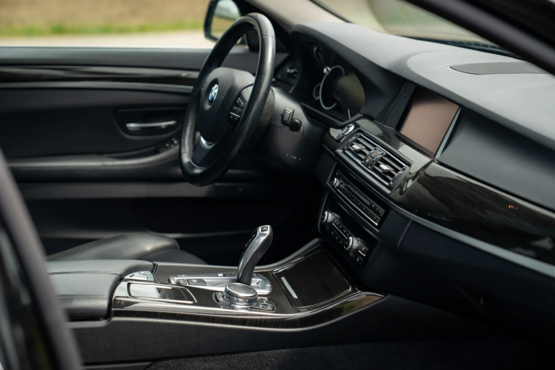 BMW 525d Touring · Panorama · Harman Kardon · AHK · 25