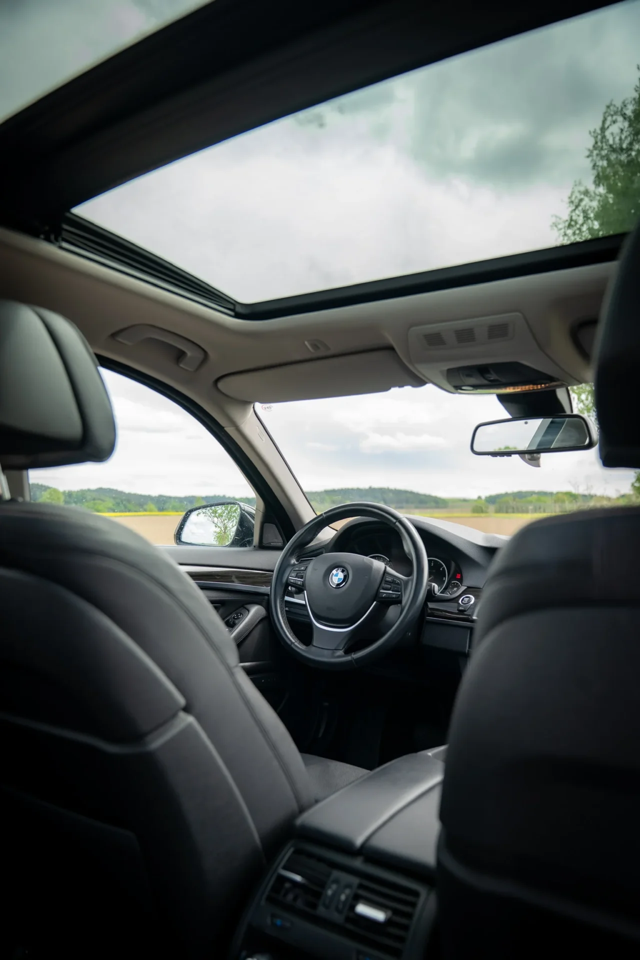 BMW 525d Touring · Panorama · Harman Kardon · AHK · 29