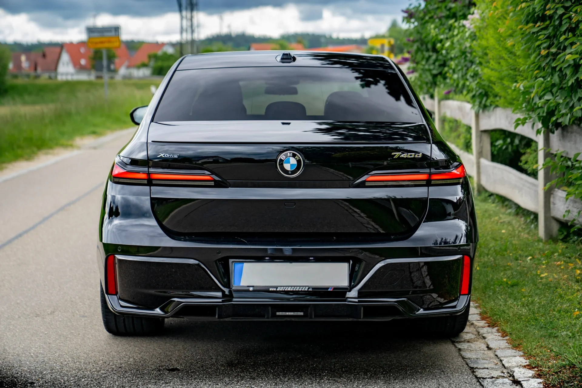 BMW 740d xDrive M Sport · Executive Lounge · unfallfrei · Full-Service · BMW Individual Merino Tartufo · 8