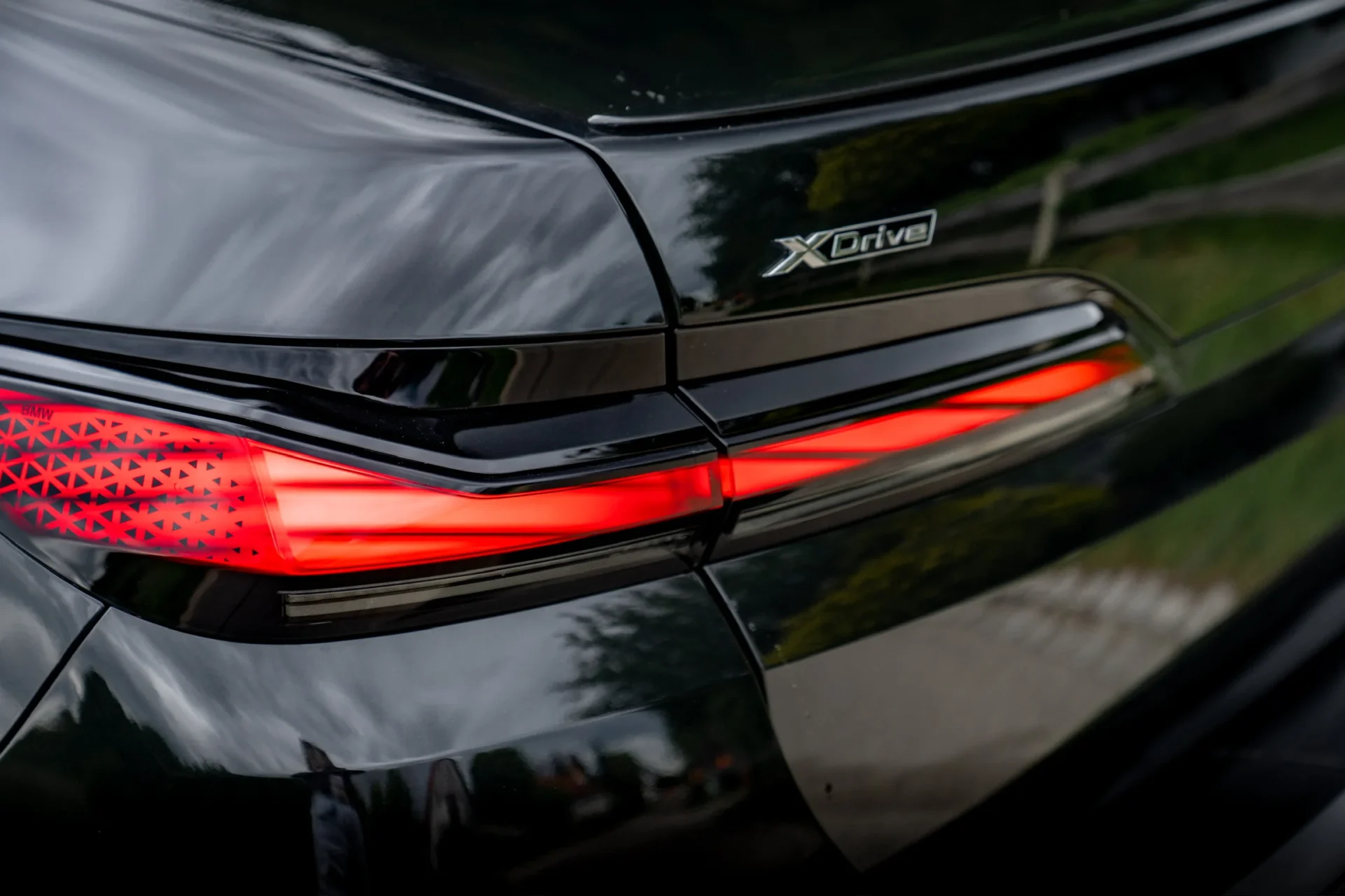 BMW 740d xDrive M Sport · Executive Lounge · unfallfrei · Full-Service · BMW Individual Merino Tartufo · 16