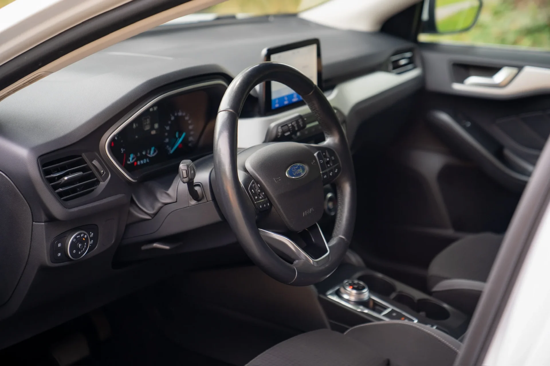 Ford Focus Turnier Cool & Connect 1.5 EcoBlue AT8 · ACC · Keyless · LED · 30