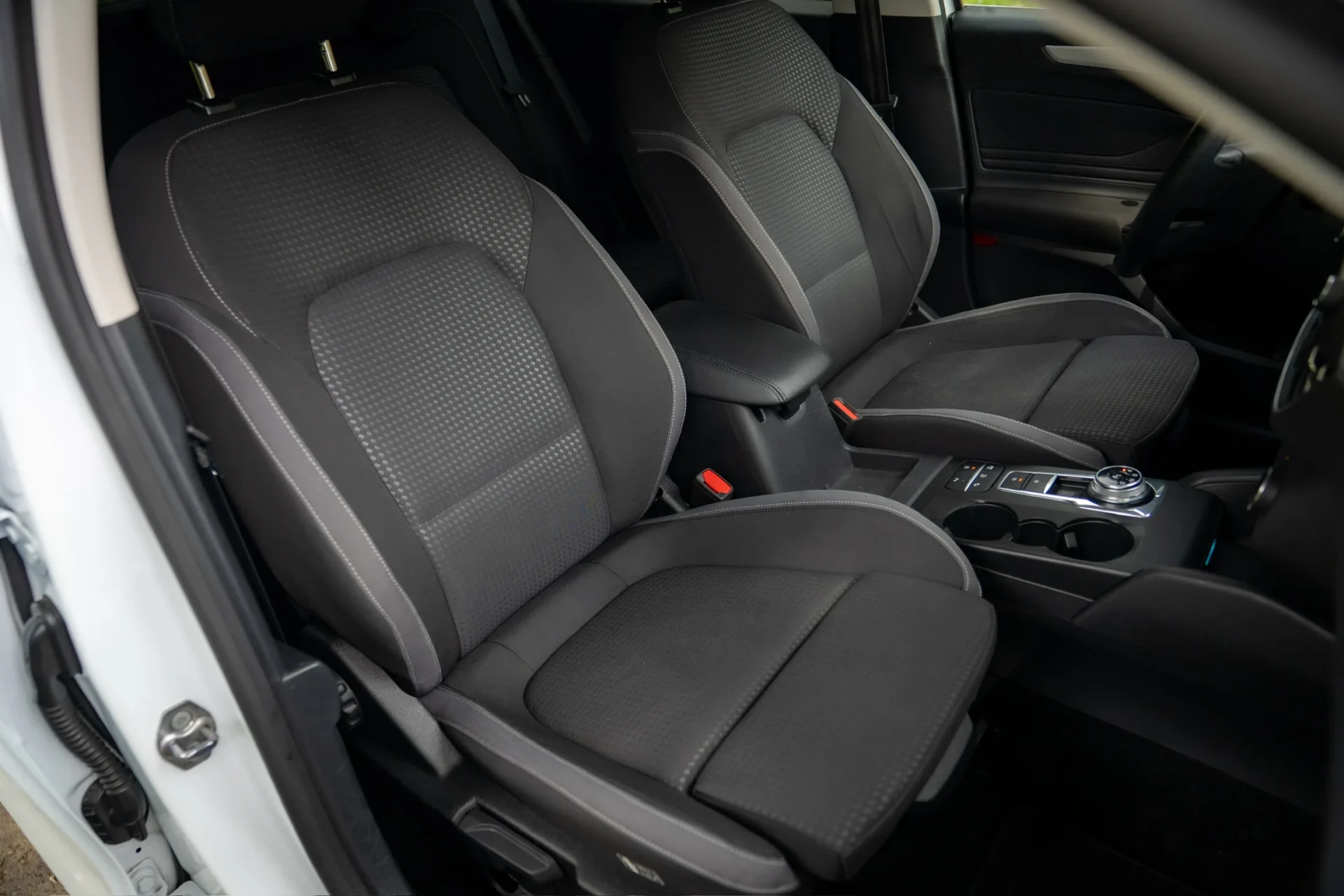 Ford Focus Turnier Cool & Connect 1.5 EcoBlue AT8 · ACC · Keyless · LED · 34