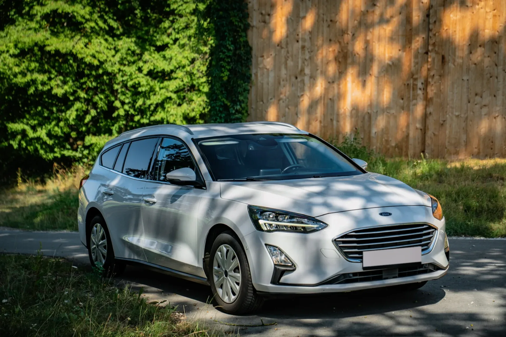 Ford Focus Turnier Cool & Connect 1.5 EcoBlue AT8 · ACC · Keyless · LED · 10