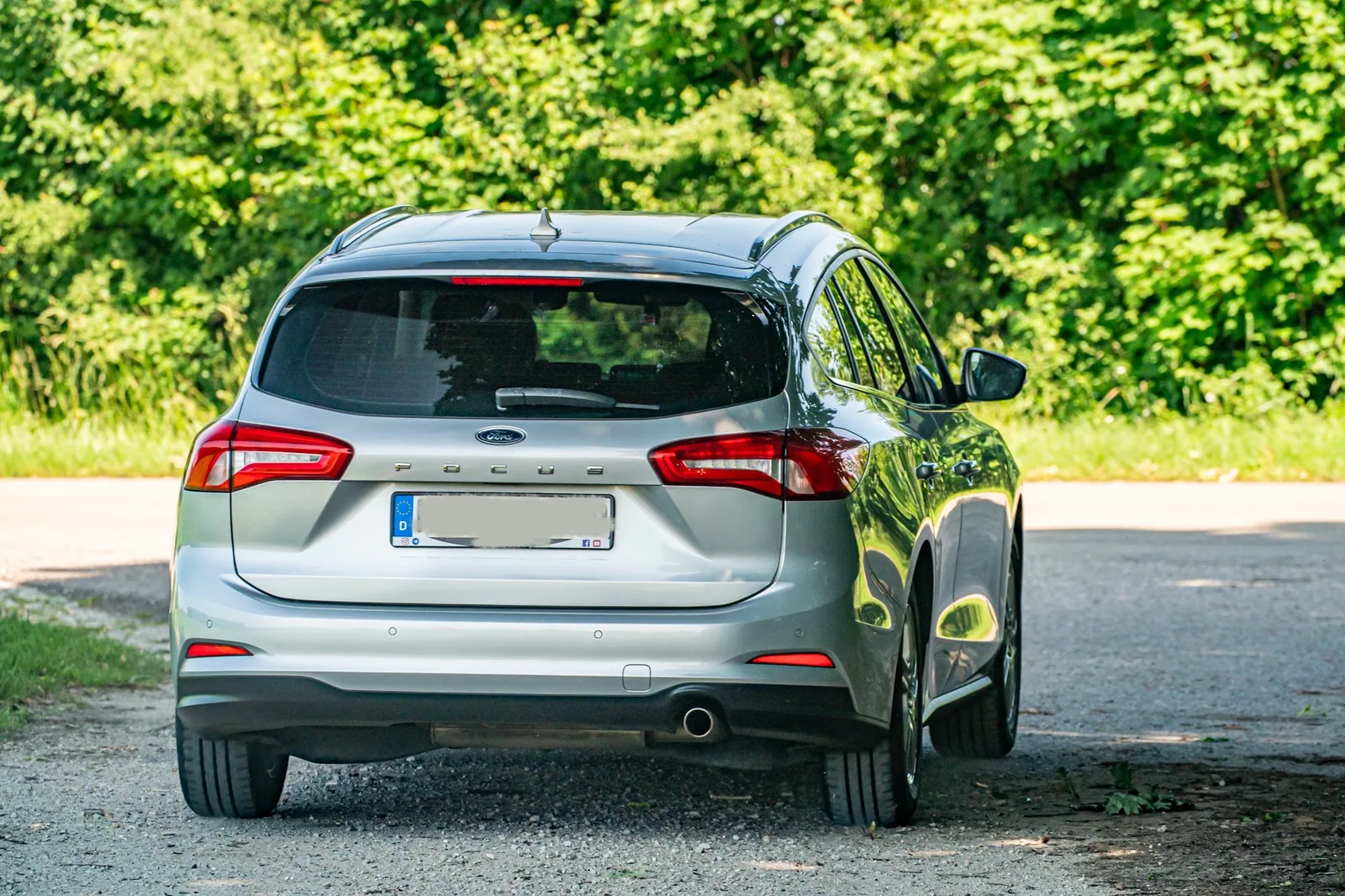Ford Focus Turnier Cool & Connect 1.5 EcoBlue AT8 · ACC · Navi · AHK · 6