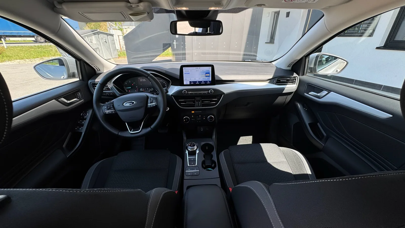 Ford Focus Turnier Cool & Connect 1.5 EcoBlue AT8 · ACC · Navi · AHK · 7