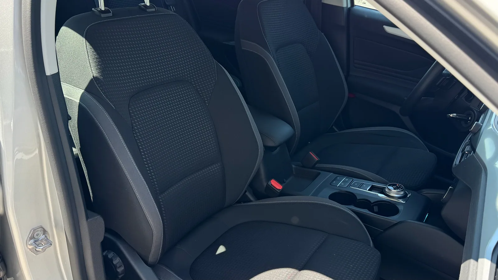Ford Focus Turnier Cool & Connect 1.5 EcoBlue AT8 · ACC · Navi · AHK · 16