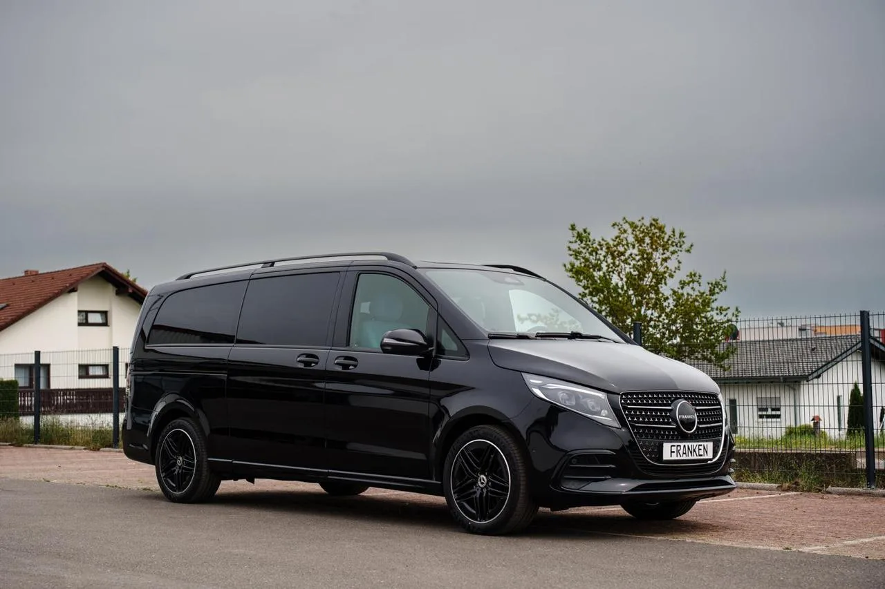 Mercedes-Benz V 300 d 4MATIC extralang Premium Tiffany by Franken Autodesign · Neuzustand · 20 km · Fahrgastraum mit 6 Sitzplätzen · 3