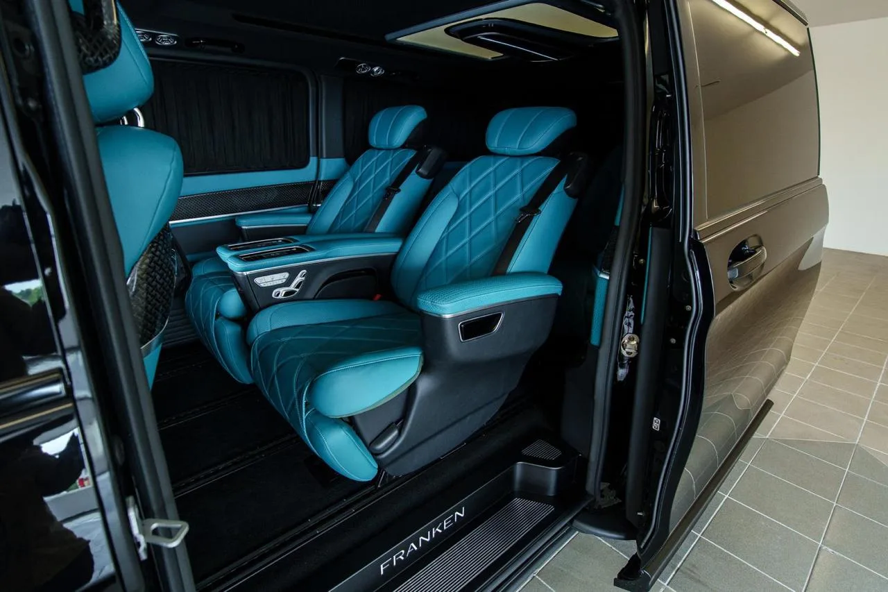 Mercedes-Benz V 300 d 4MATIC extralang Premium Tiffany by Franken Autodesign · Neuzustand · 20 km · Fahrgastraum mit 6 Sitzplätzen · 9