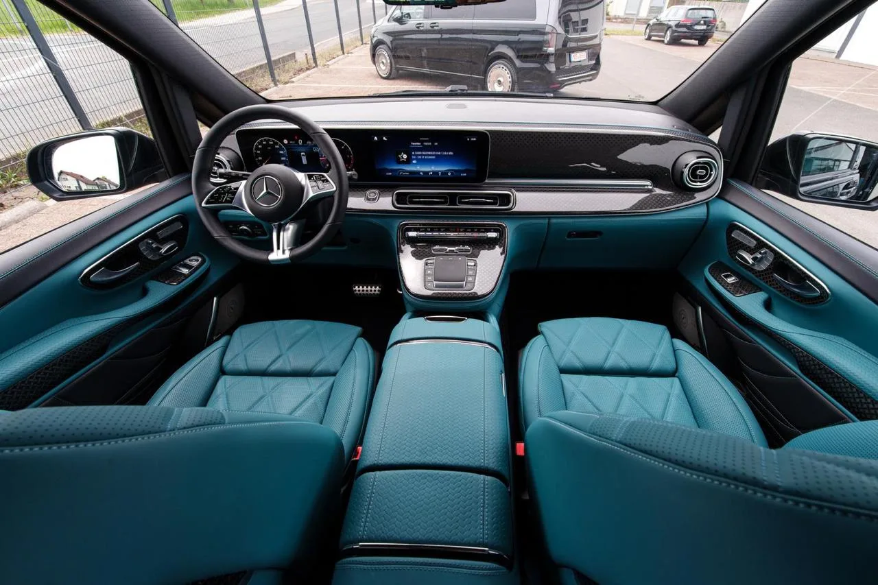 Mercedes-Benz V 300 d 4MATIC extralang Premium Tiffany by Franken Autodesign · Neuzustand · 20 km · Fahrgastraum mit 6 Sitzplätzen · 17