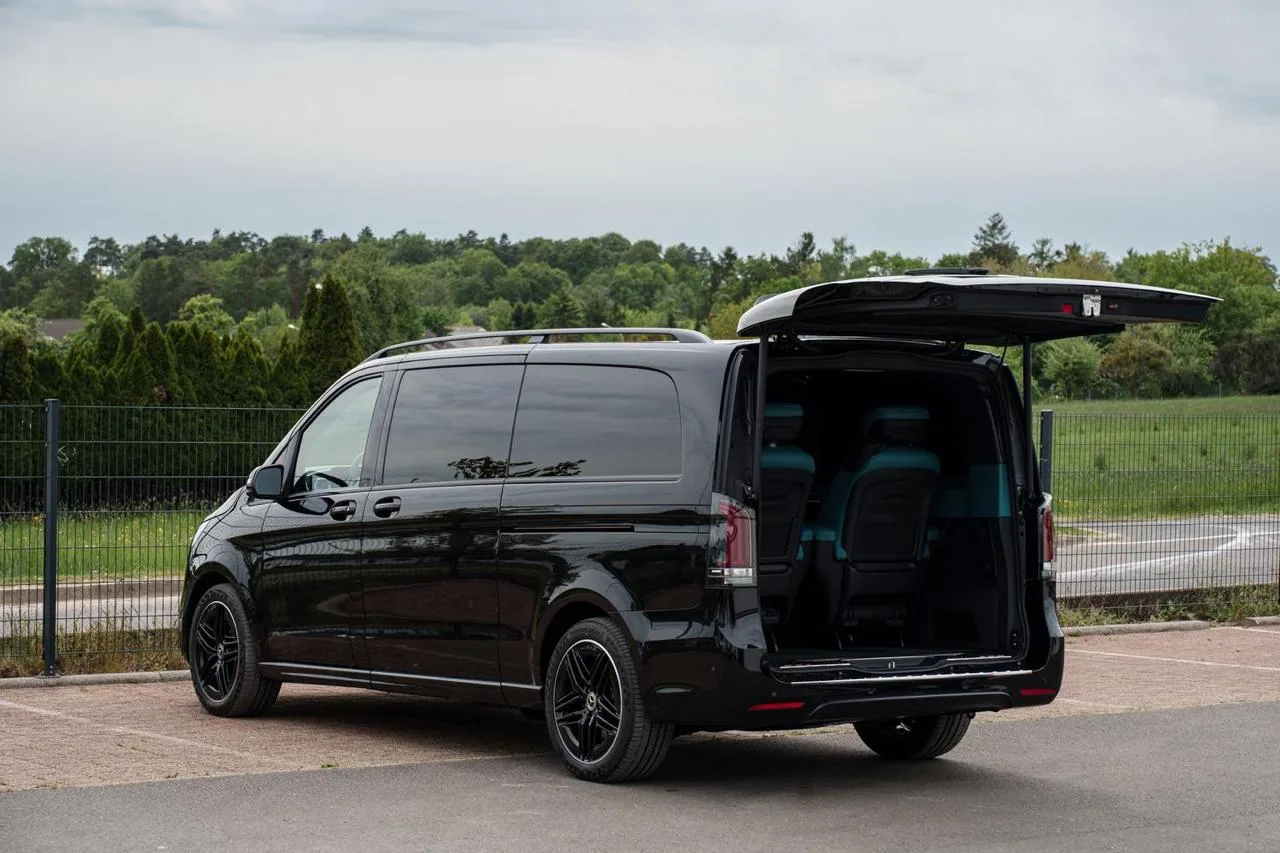 Mercedes-Benz V 300 d 4MATIC extralang Premium Tiffany by Franken Autodesign · Neuzustand · 20 km · Fahrgastraum mit 6 Sitzplätzen · 22