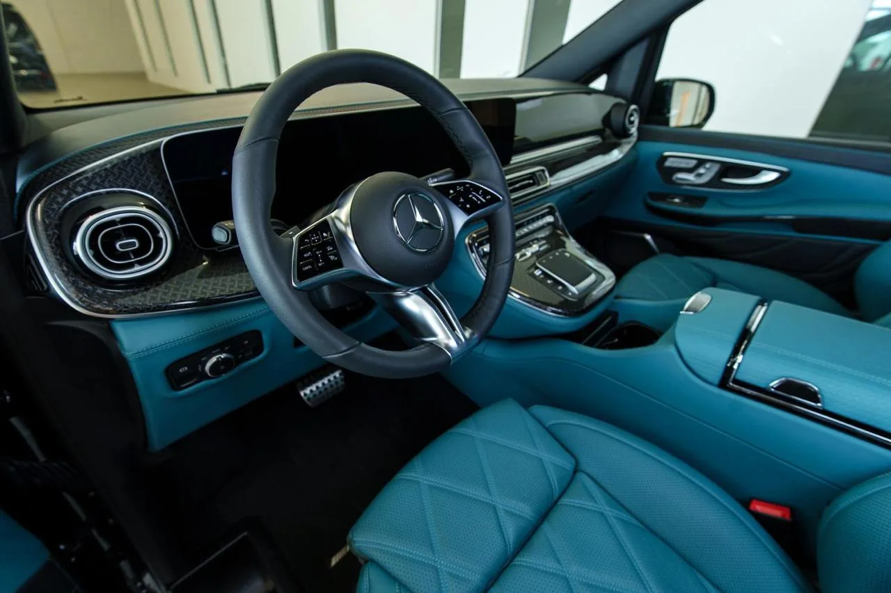Mercedes-Benz V 300 d 4MATIC extralang Premium Tiffany by Franken Autodesign · Neuzustand · 20 km · Fahrgastraum mit 6 Sitzplätzen · 24