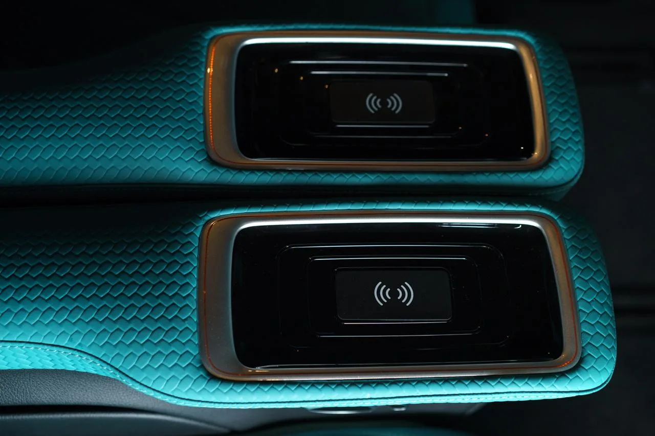 Mercedes-Benz V 300 d 4MATIC extralang Premium Tiffany by Franken Autodesign · Neuzustand · 20 km · Fahrgastraum mit 6 Sitzplätzen · 28