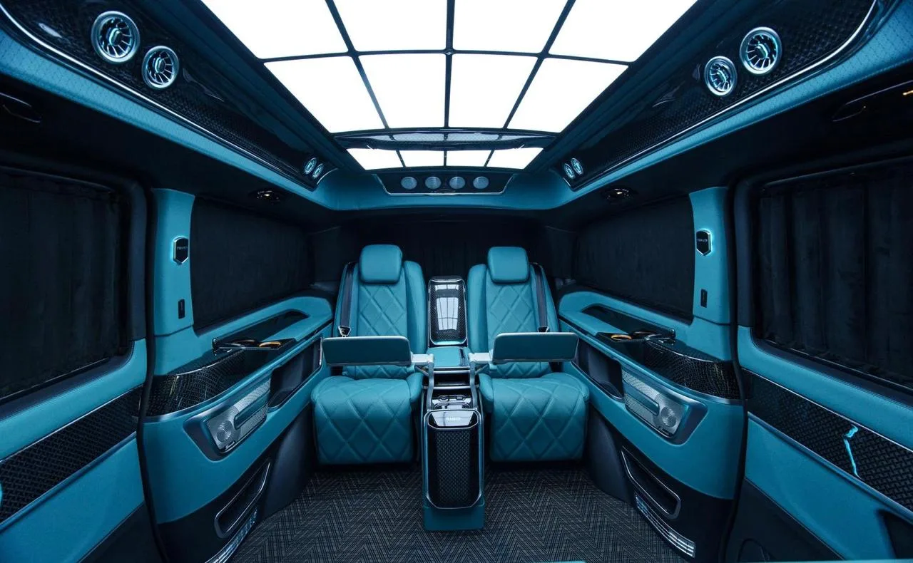 Mercedes-Benz V 300 d 4MATIC extralang Royal Lux Tiffany by Franken Autodesign · VIP-Lounge mit 4 Sitzplätzen · Erhöhtes Dach · Neuzustand · 20 km · 7
