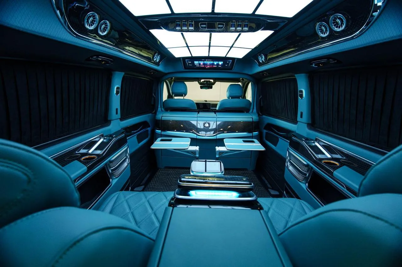 Mercedes-Benz V 300 d 4MATIC extralang Royal Lux Tiffany by Franken Autodesign · VIP-Lounge mit 4 Sitzplätzen · Erhöhtes Dach · Neuzustand · 20 km · 11