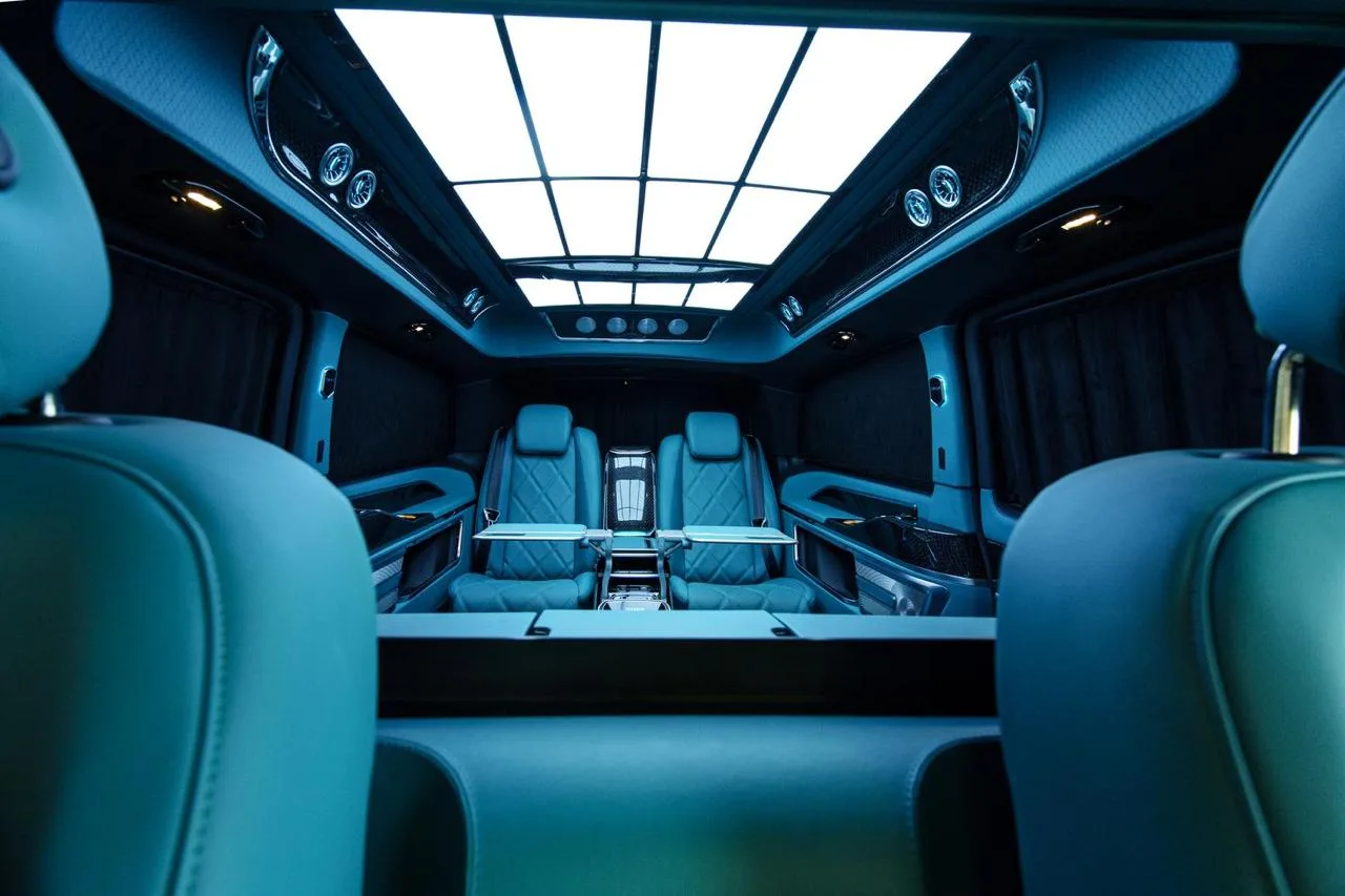 Mercedes-Benz V 300 d 4MATIC extralang Royal Lux Tiffany by Franken Autodesign · VIP-Lounge mit 4 Sitzplätzen · Erhöhtes Dach · Neuzustand · 20 km · 12