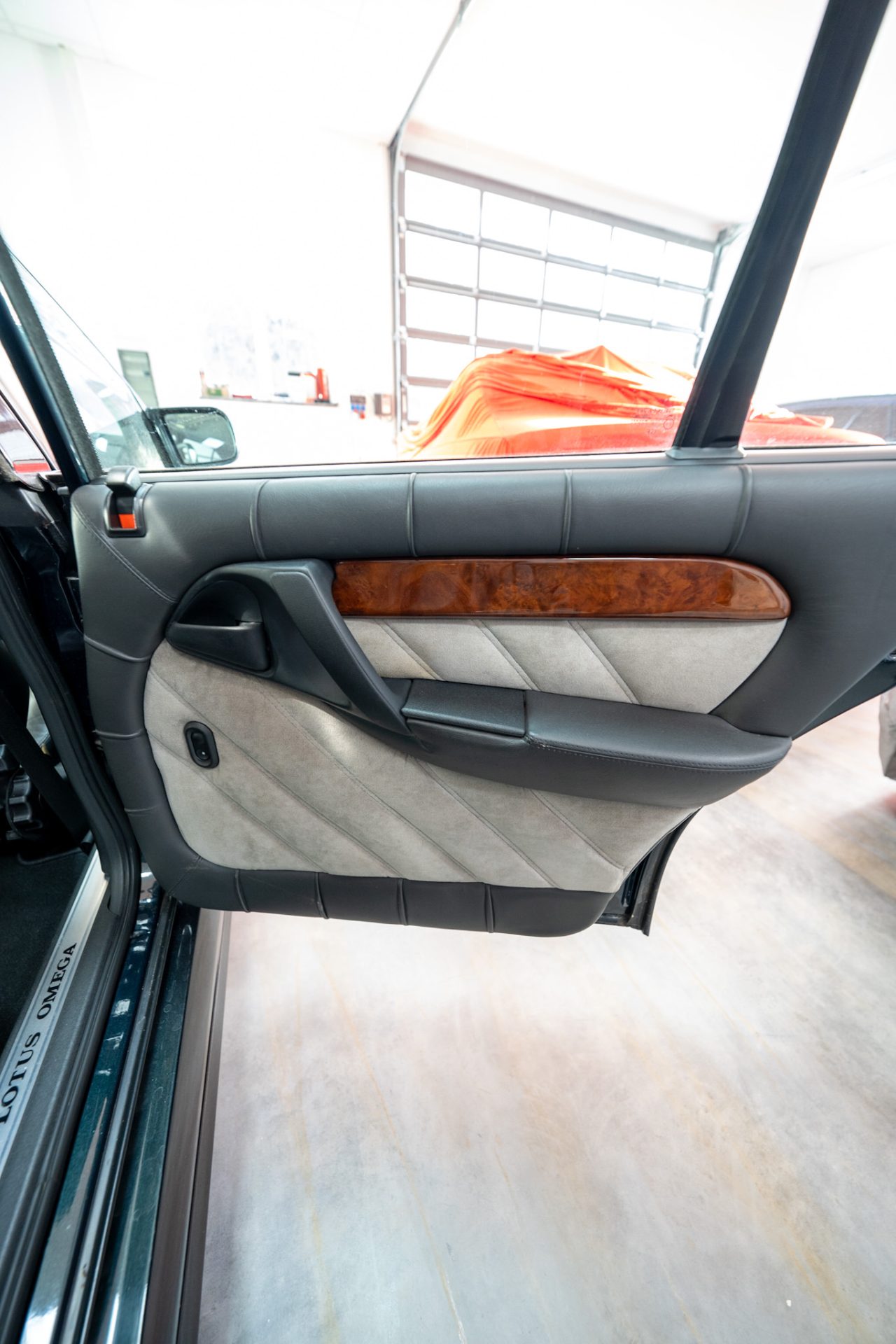 Opel Lotus Omega 3.6 Biturbo · 377 PS · Nr. 0571 von 950 · 6-Gang-Schaltgetriebe · 2 Halter · Serviceheft · 21