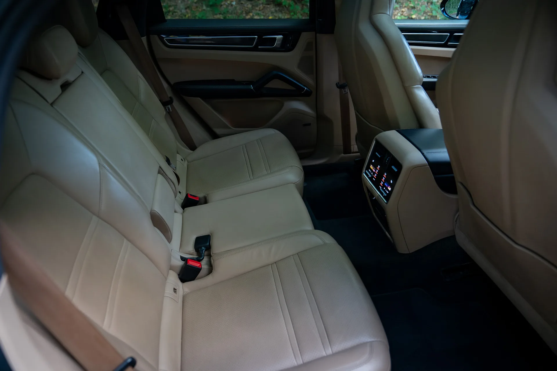 Porsche Cayenne S Coupé Platinum Edition · 440 PS · Luftfederung · Hinterachslenkung · Head-Up · 22 Zoll · 26