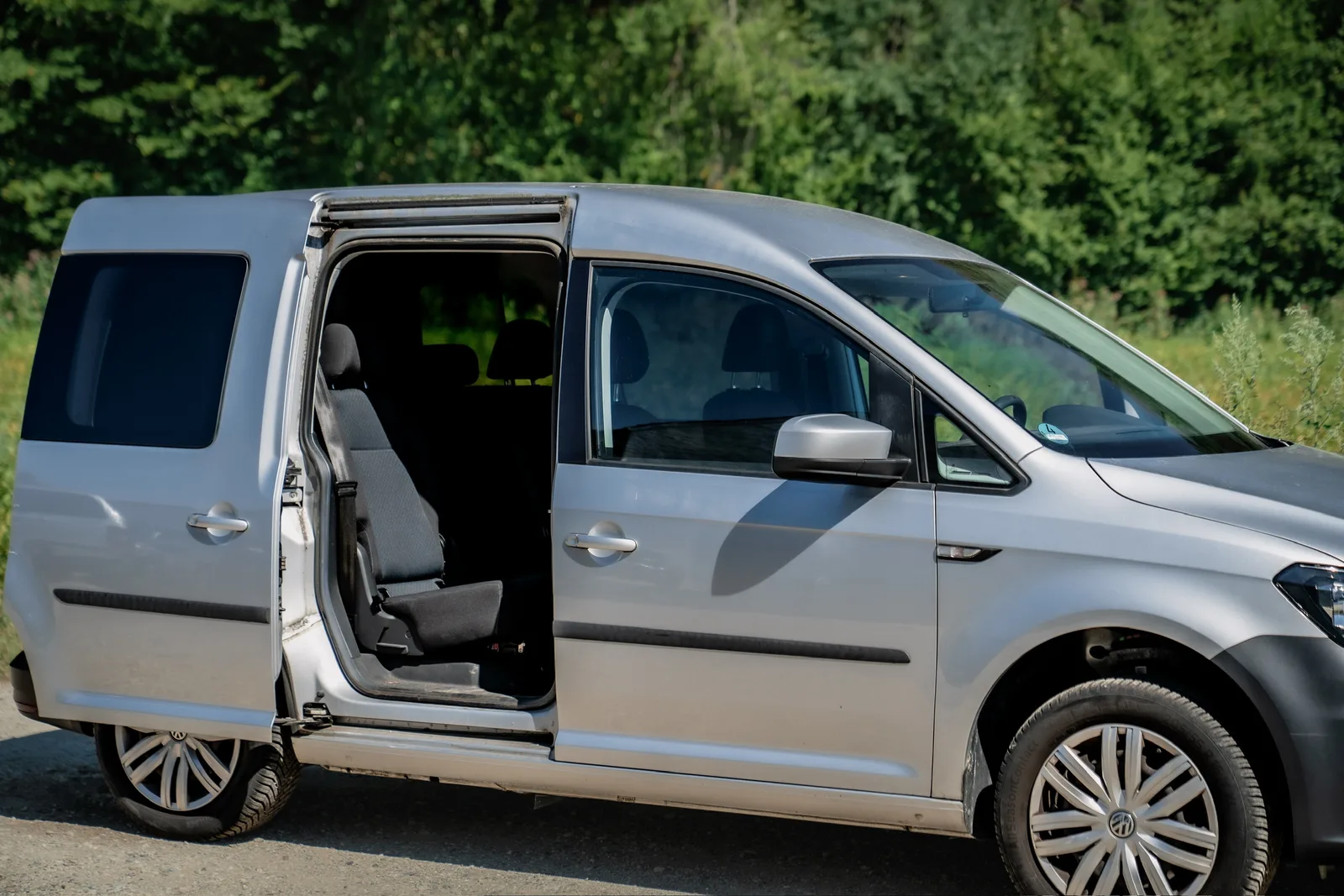 Volkswagen Caddy Kombi Trend 1.4 TSI · 1. Hand · Standheizung · Klimaautomatik · Scheckheft · 9