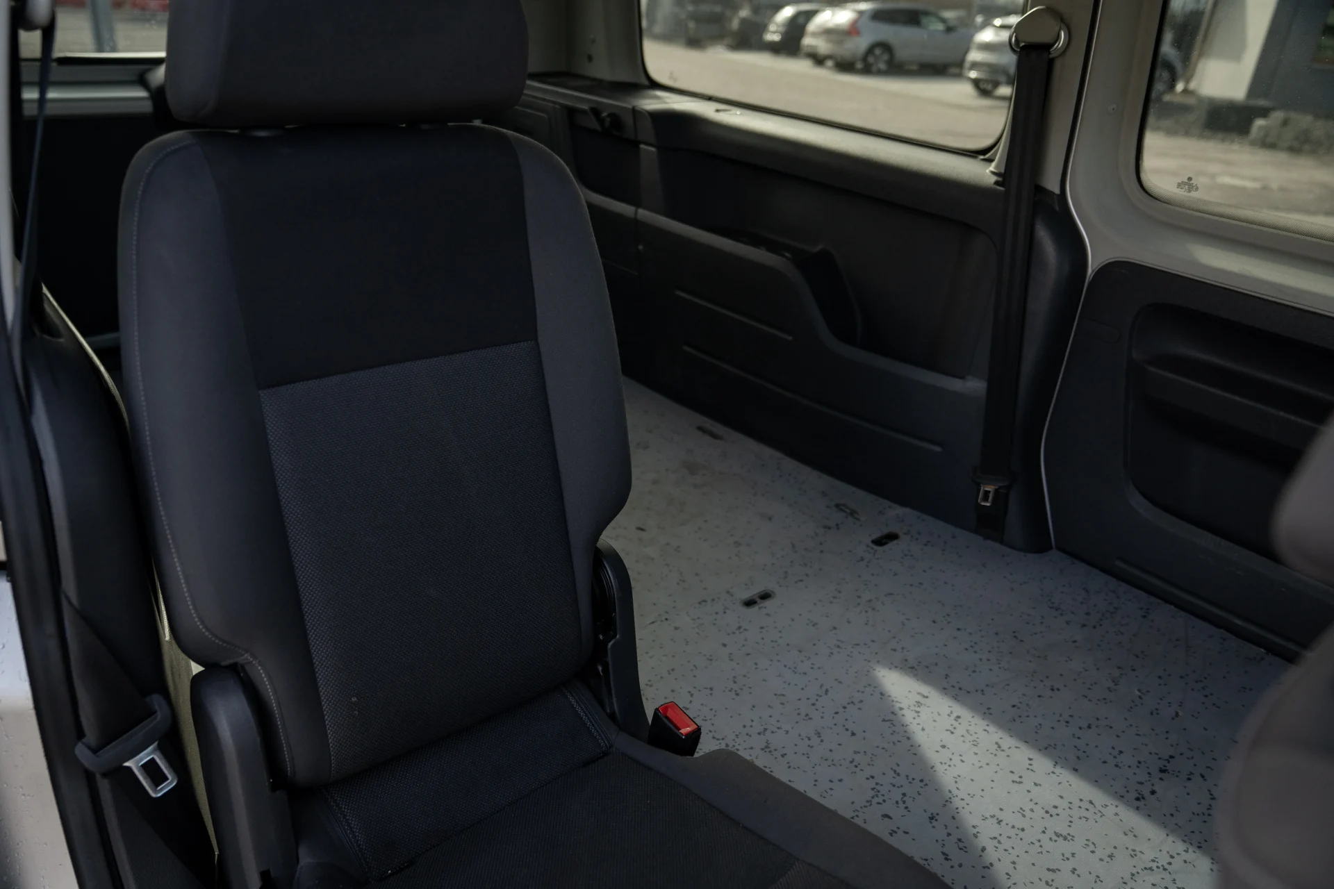 Volkswagen Caddy Maxi 1.2 TSI Benzin · 1. Hand · HU neu bis 02/2028 · Webasto-Standheizung · Klima · 13