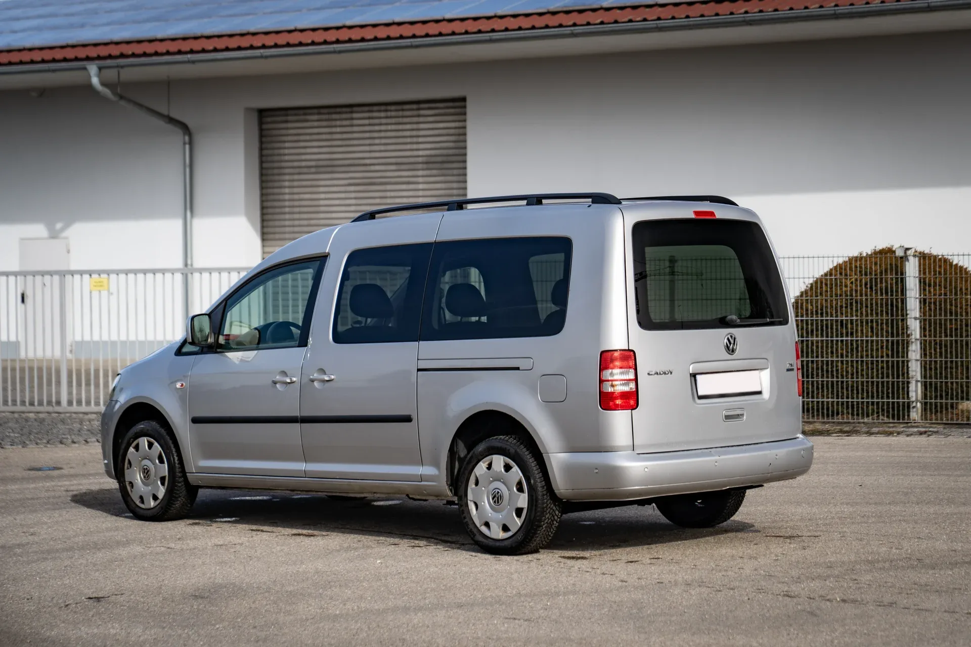 Volkswagen Caddy Maxi 1.2 TSI Benzin · 1. Hand · HU neu bis 02/2028 · Webasto-Standheizung · Klima · 5