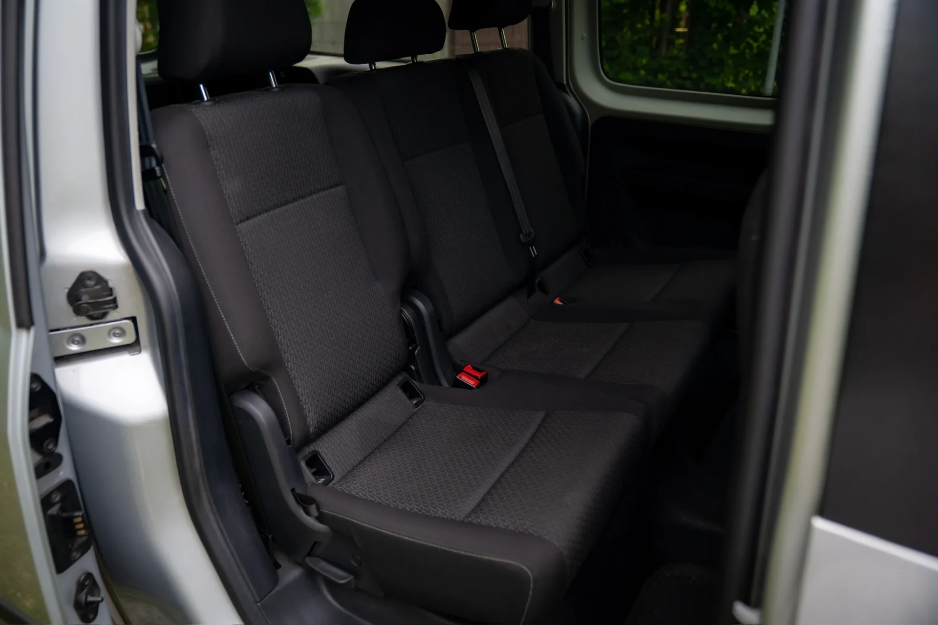 Volkswagen Caddy 1.4 TGI DSG · Erdgas (CNG) · Zahnriemen neu 04/2026 · Scheckheft lückenlos · HU bis 12/2027 · 17