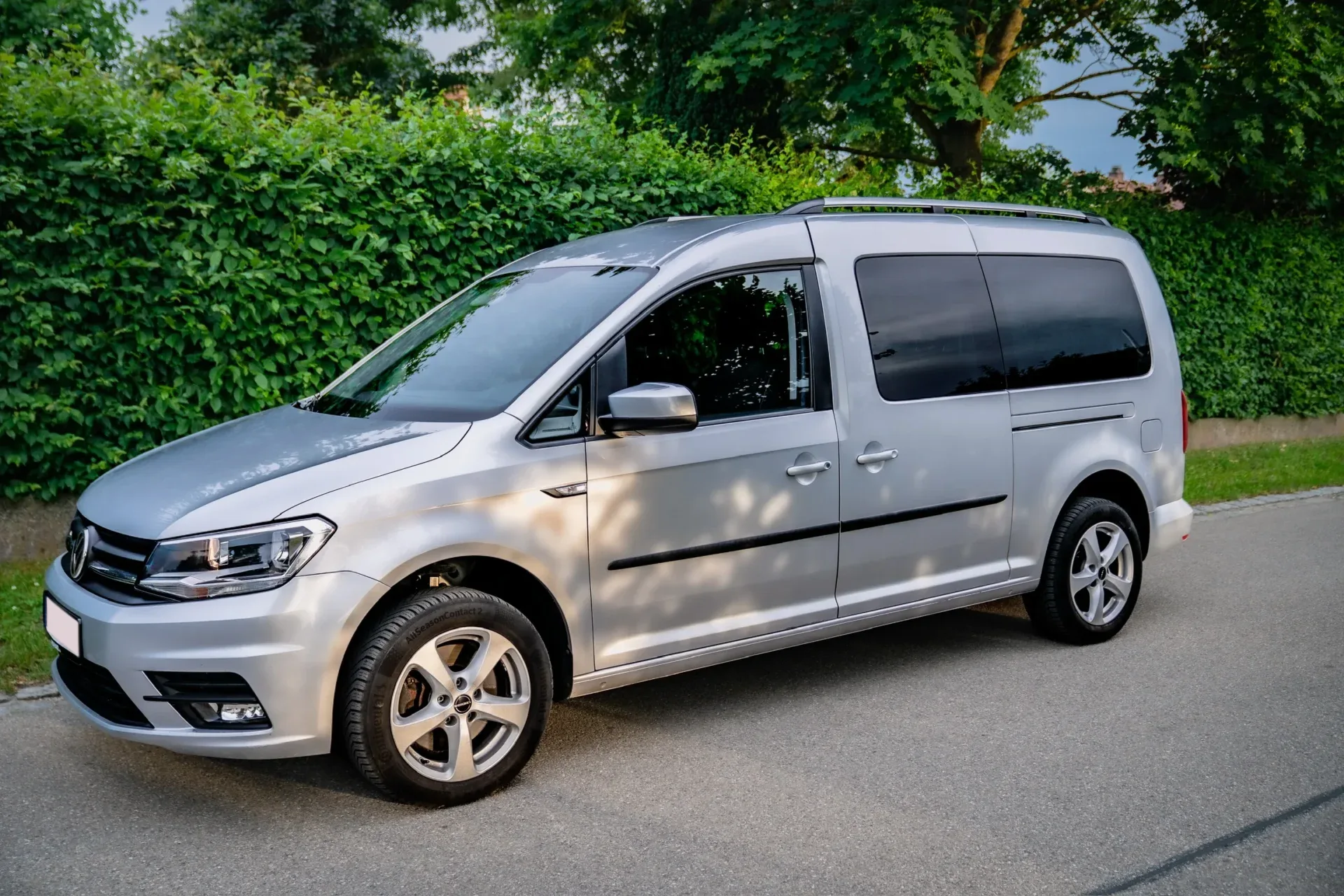 Volkswagen Caddy 1.4 TGI DSG · Erdgas (CNG) · Zahnriemen neu 04/2026 · Scheckheft lückenlos · HU bis 12/2027 · 7