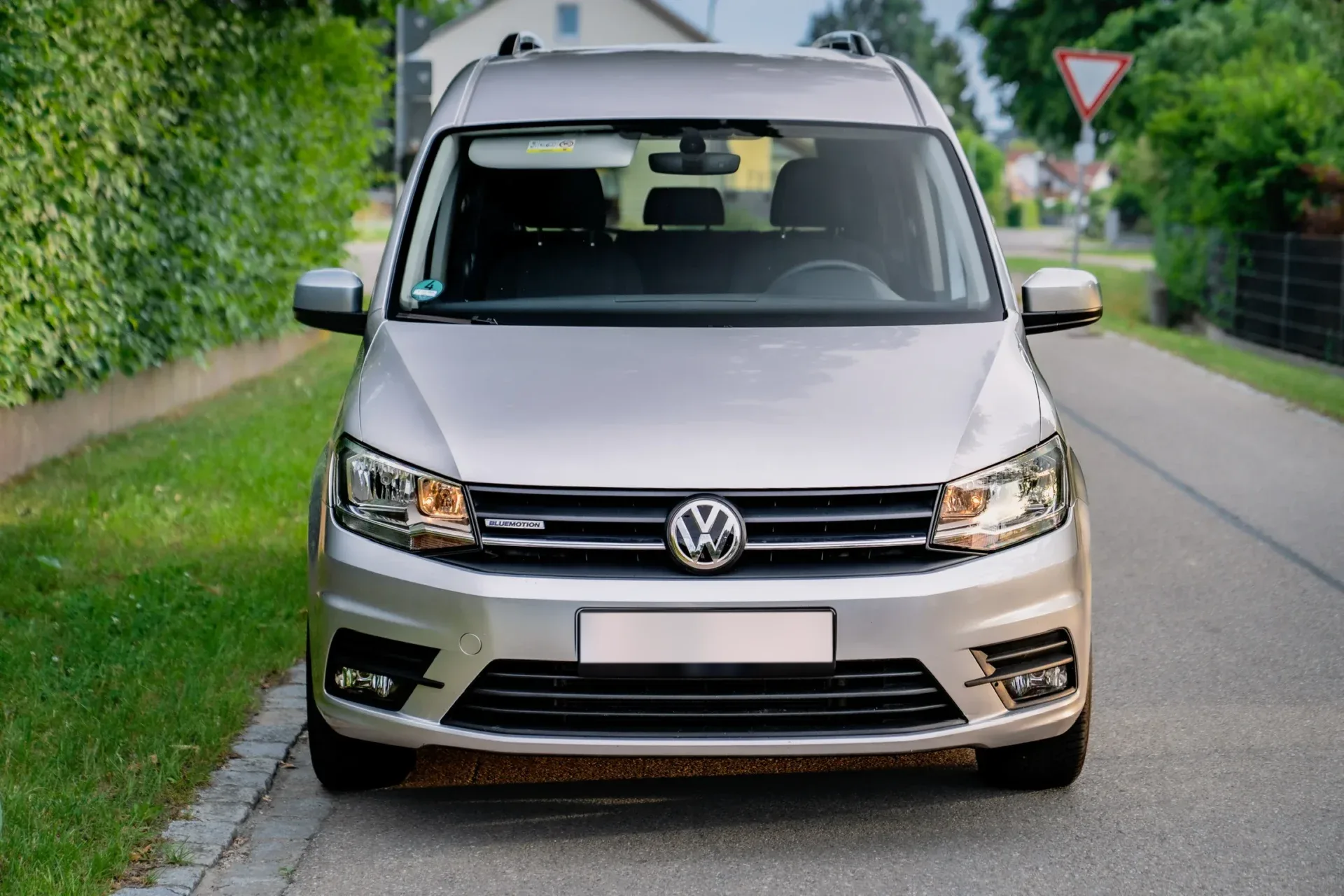 Volkswagen Caddy 1.4 TGI DSG · Erdgas (CNG) · Zahnriemen neu 04/2026 · Scheckheft lückenlos · HU bis 12/2027 · 12