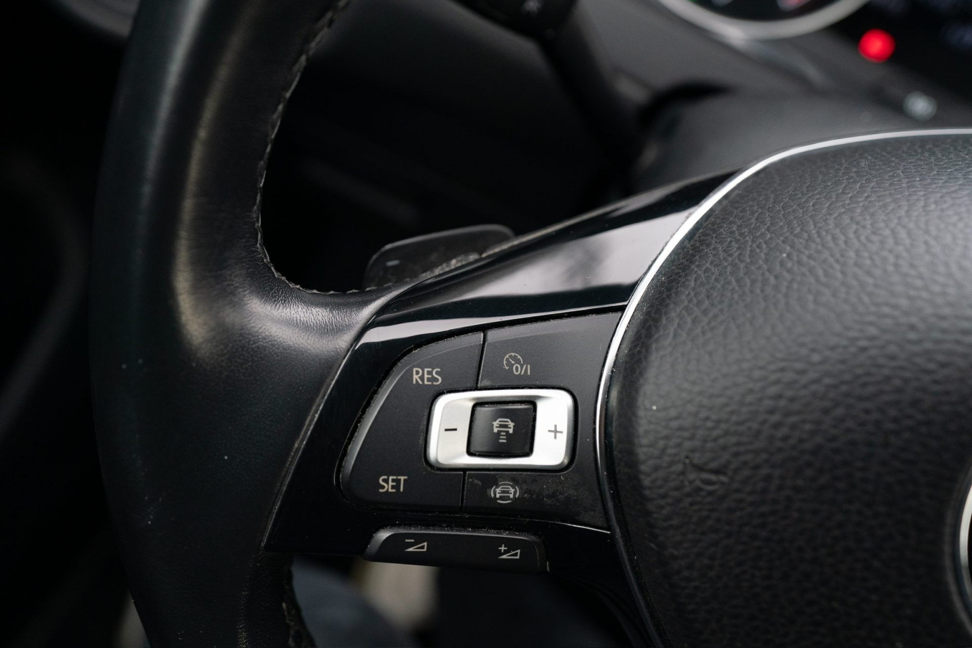 Volkswagen Golf 1.5 TGI · ACC · Standheizung · 24